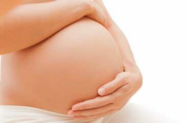 femme enceinte - grossesse - Alexandre Hryb - etiopathe Cogolin - Saint Tropez - Sainte Maxime - Le Lavandou - La Londe